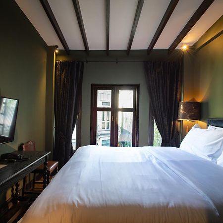Baan Tuk Din Hotel Bangkok Extérieur photo